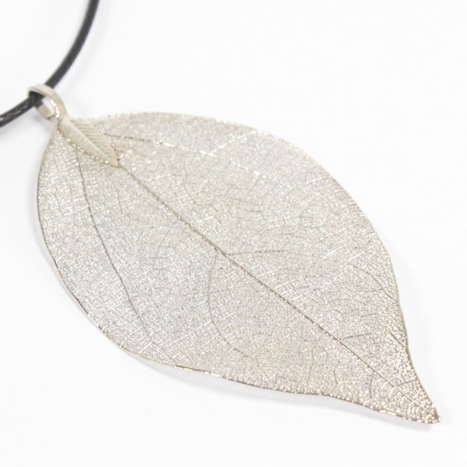Necklace - Bravery Leaf - Silver - Per case: 1 Piece