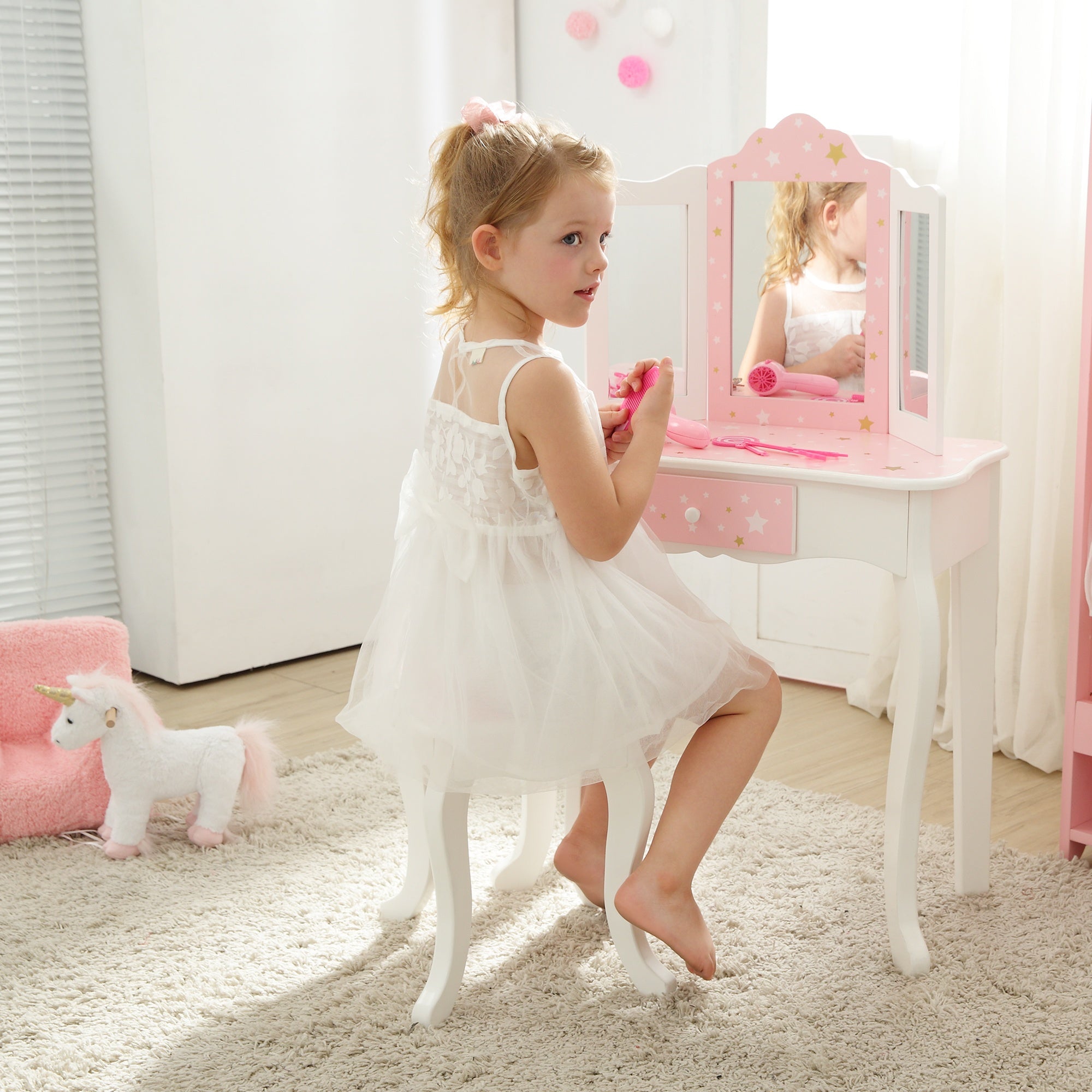 Fantasy Fields Star Dressing Tables Vanity Table w/ Mirror & Stool TD-11670Q