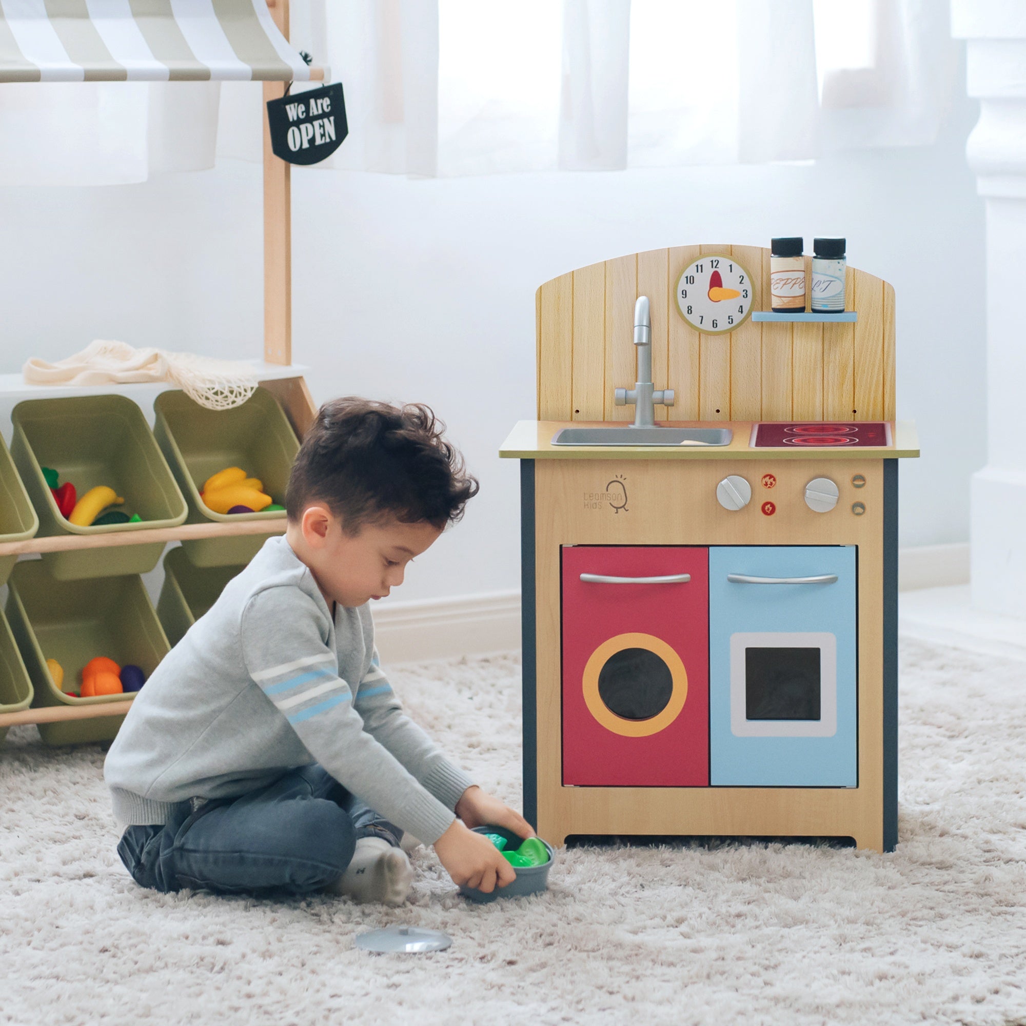 Porto Small Interactive Wooden Kitchen Playset & 4 Accessories