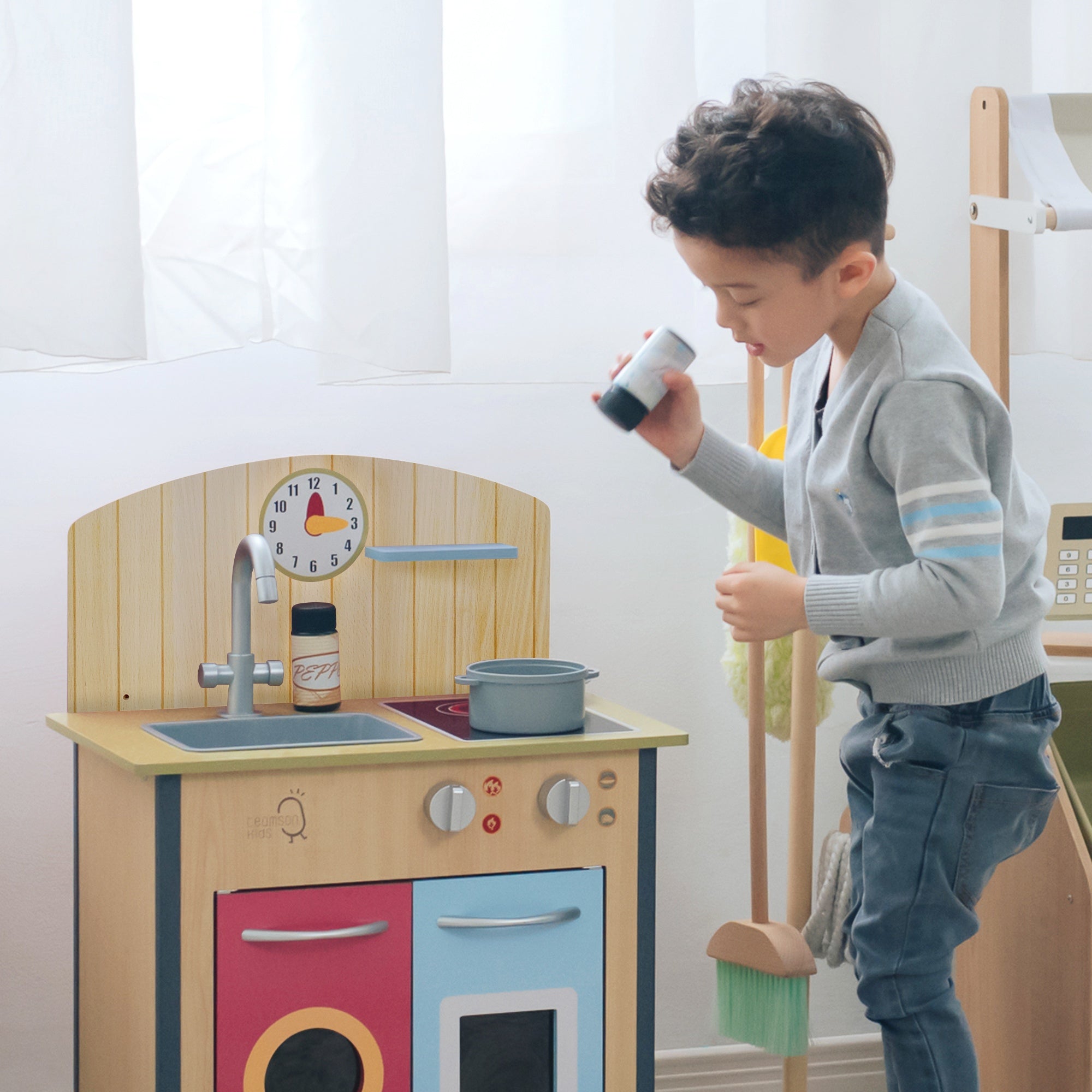 Porto Small Interactive Wooden Kitchen Playset & 4 Accessories